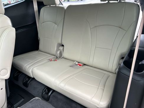 Used 2020 Buick Enclave Premium w/ Sun and Sites Package AWD/4WD image 29