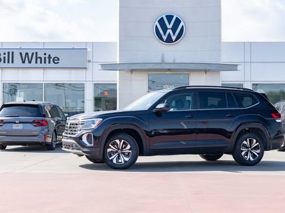 New 2026 Volkswagen Atlas SE