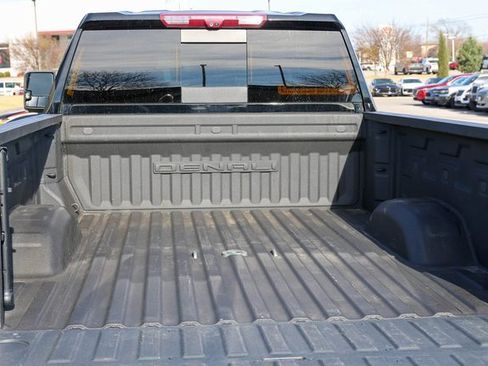 Used 2024 GMC Sierra 2500 Denali Ultimate image 10