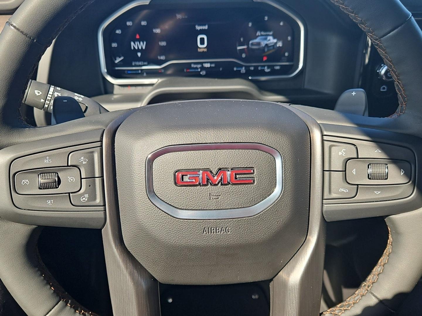 Used 2023 GMC Sierra 1500 AT4 w/ Technology Package AWD/4WD image 24