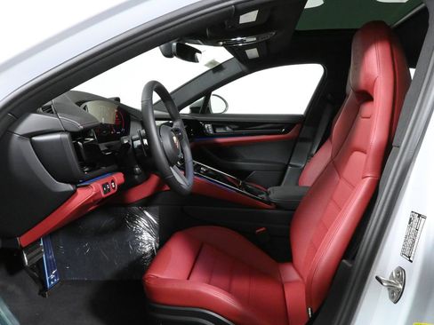 Used 2026 Porsche Panamera 4 AWD/4WD image 5