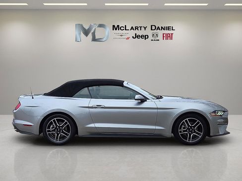 Used 2023 Ford Mustang Premium image 6