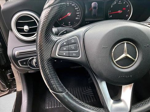 Used 2018 Mercedes-Benz C 300 4MATIC Sedan image 18