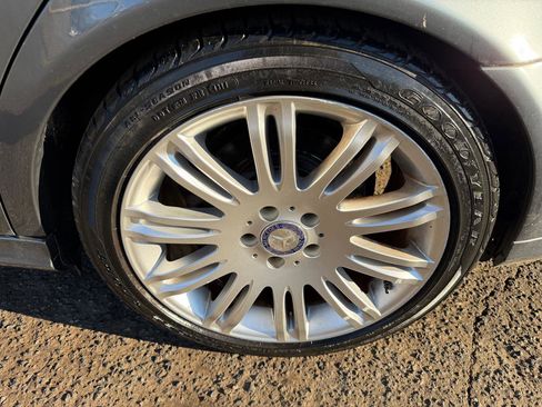 Used 2008 Mercedes-Benz E 350 Luxury image 25