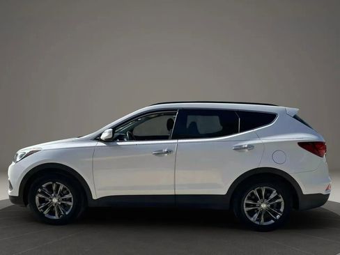 Used 2017 Hyundai Santa Fe Sport 2.0T image 4