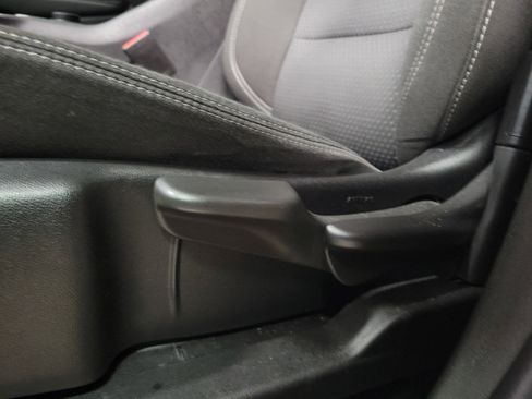 Used 2024 GMC Terrain SLE image 19