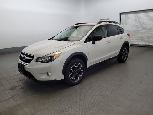 Used 2014 Subaru Crosstrek 2.0i Premium AWD/4WD image 2