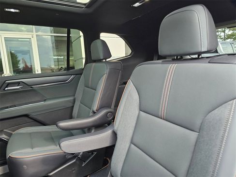 New 2026 GMC Acadia AT4 w/ Luxury Package image 20