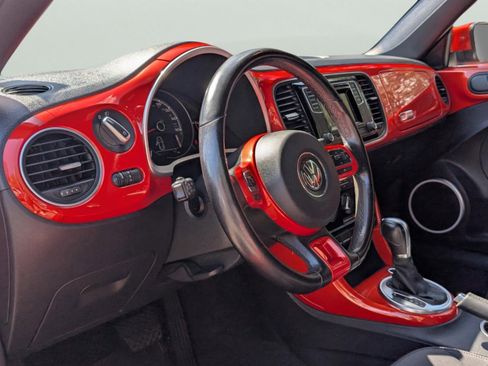 Used 2019 Volkswagen Beetle 2.0T S image 28