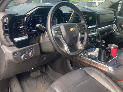 Used 2024 Chevrolet Silverado 2500 LT w/ All Star Edition AWD/4WD image 9