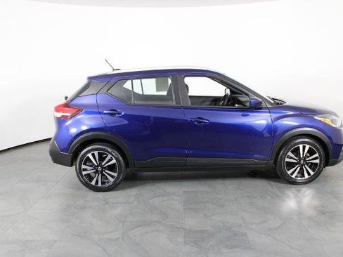 Certified 2020 Nissan Kicks SV FWD image 12