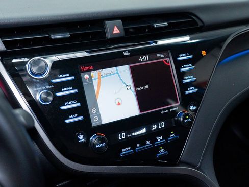 Used 2020 Toyota Camry XSE w/ Navigation Package FWD image 30