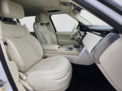 Used 2023 Land Rover Range Rover SV image 24