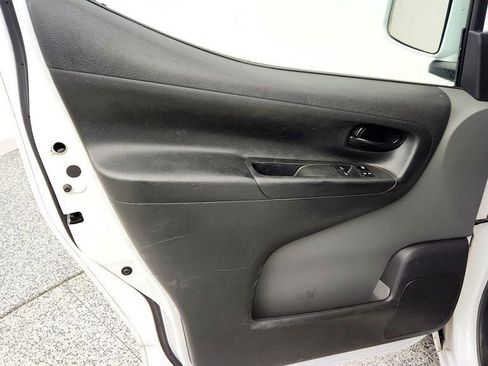Used 2021 Nissan NV200 SV w/ Sliding Door Glass Package image 10