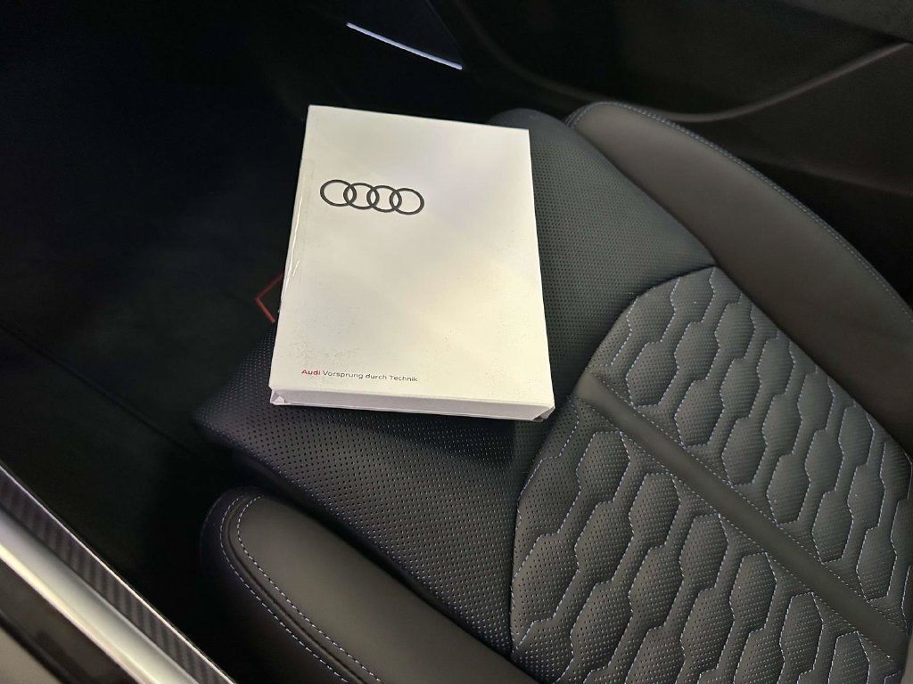 Used 2026 Audi RS Q8 performance AWD/4WD image 37