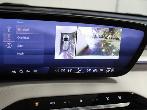Used 2025 Buick Enclave Avenir w/ Super Cruise Package AWD/4WD image 23