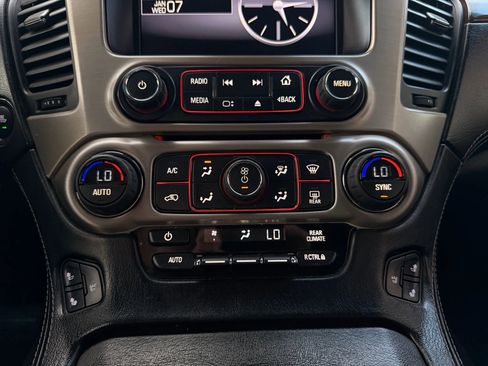 Used 2015 GMC Yukon Denali w/ Premium Package AWD/4WD image 22