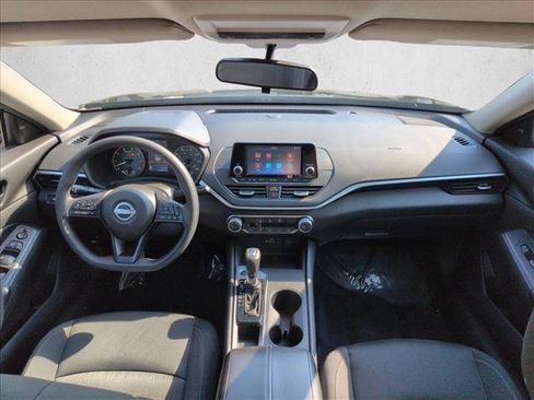 Used 2023 Nissan Altima 2.5 S FWD image 16