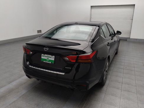 Used 2023 Nissan Altima 2.0 SR image 9