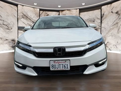 Used 2020 Honda Clarity Plug-In Hybrid image 2
