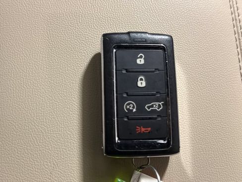 Used 2023 Jeep Grand Cherokee L Limited AWD/4WD image 47