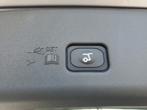 New 2026 Lincoln Nautilus Reserve AWD/4WD image 34