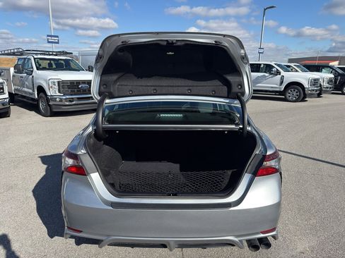 Used 2023 Toyota Camry SE image 16