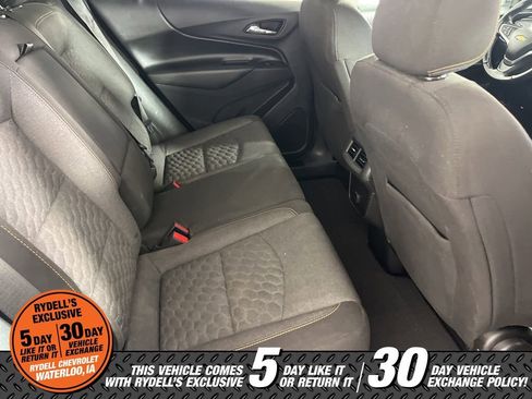 Used 2018 Chevrolet Equinox LT image 18