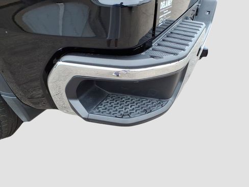 Used 2024 GMC Sierra 1500 SLT image 15