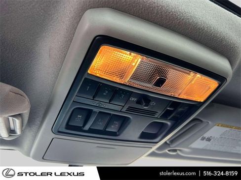 Used 2018 Toyota 4Runner SR5 image 38