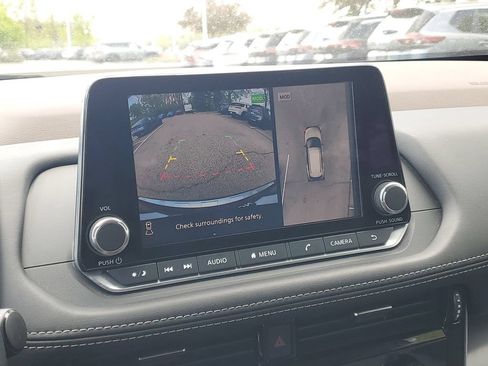 Used 2021 Nissan Rogue SV AWD/4WD image 19