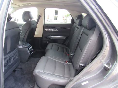 Used 2022 Genesis GV70 2.5T w/ Select Package image 20