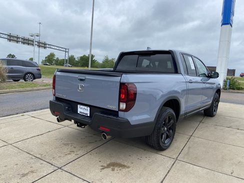 Used 2023 Honda Ridgeline Black Edition image 11