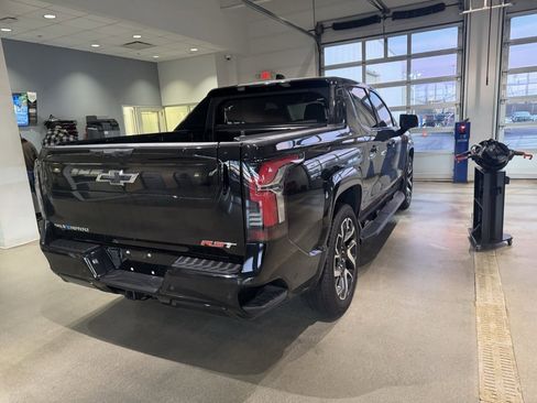 Used 2024 Chevrolet Silverado EV RST image 3