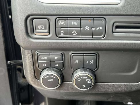 Used 2022 Chevrolet Tahoe Z71 AWD/4WD image 24