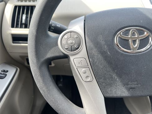 Used 2012 Toyota Prius V Three image 19