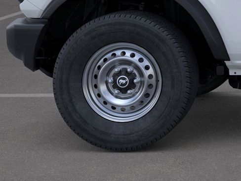 New 2025 Ford Bronco 4-Door image 21