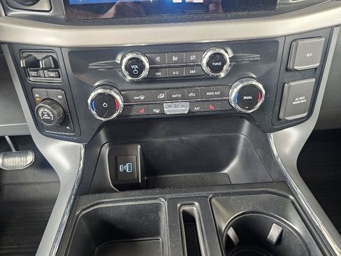 Used 2022 Ford F150 XLT w/ Equipment Group 302A High AWD/4WD image 26