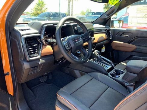 New 2026 GMC Canyon AT4 w/ AT4 Premium Package AWD/4WD image 13