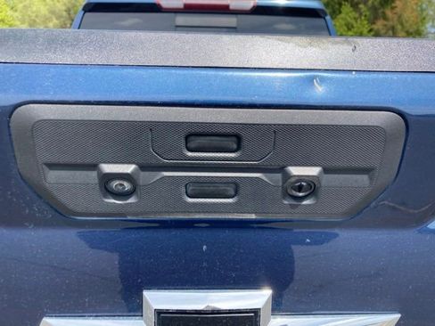 Used 2021 Chevrolet Silverado 1500 LT Trail Boss w/ Convenience Package II AWD/4WD image 22