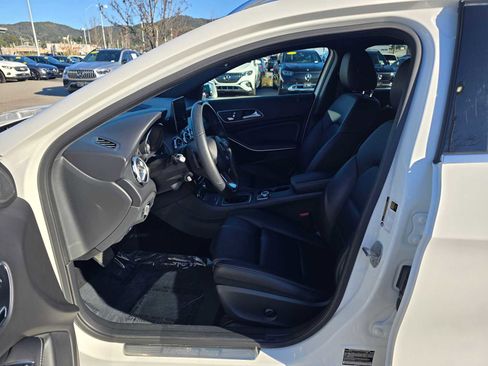 Used 2020 Mercedes-Benz GLA 250 4MATIC image 22