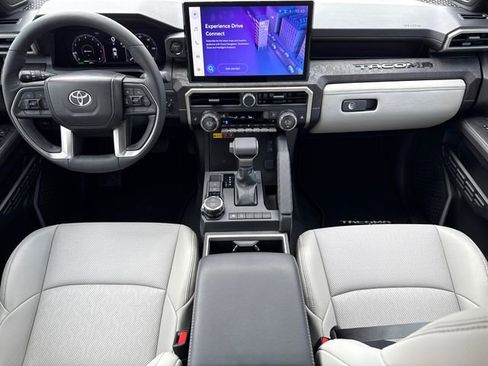 Used 2025 Toyota Tacoma Limited image 12
