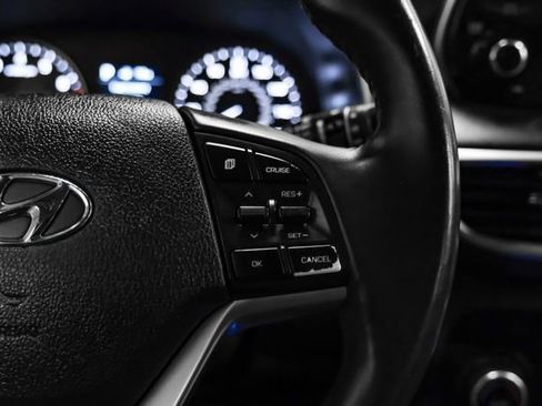 Used 2019 Hyundai Tucson Limited FWD image 17