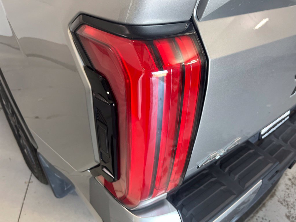 Used 2023 Toyota Tundra Limited AWD/4WD image 43