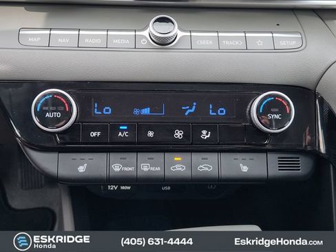 Used 2024 Hyundai Elantra SEL w/ Convenience Package FWD image 19