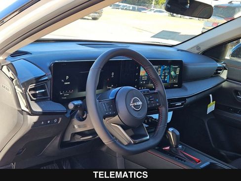 New 2026 Nissan Kicks SR w/ SR Premium Package FWD image 13