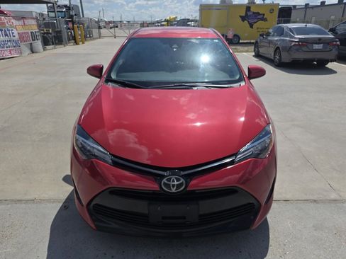 Used 2018 Toyota Corolla LE FWD image 4