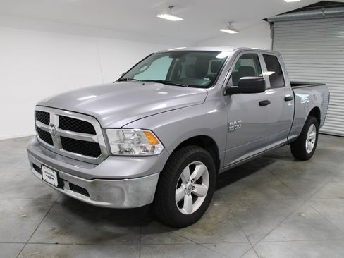 Used 2024 RAM 1500 Classic SLT AWD/4WD image 4