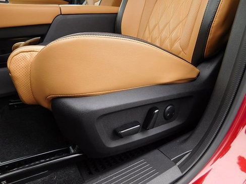 Used 2023 Nissan Rogue Platinum w/ Platinum Premium Package image 17