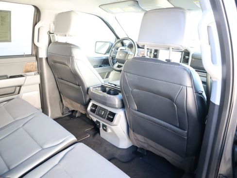 Used 2023 Ford F150 Lariat w/ Trailer Tow Package image 47